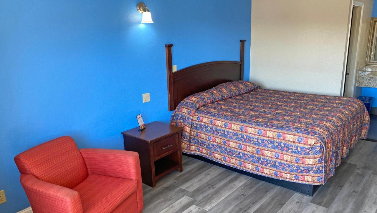 Express Inn Newport News Exterior photo